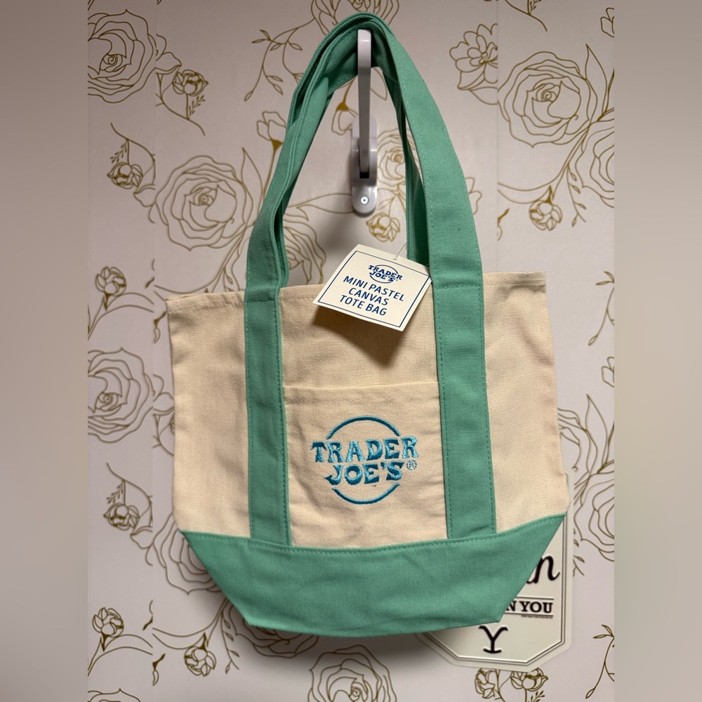 Trader Joe’s Green Spring Canvas Tote Bag